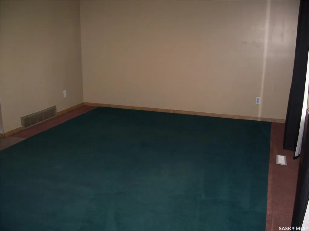 843 7th Street E Prince Albert SK S6V 6T3