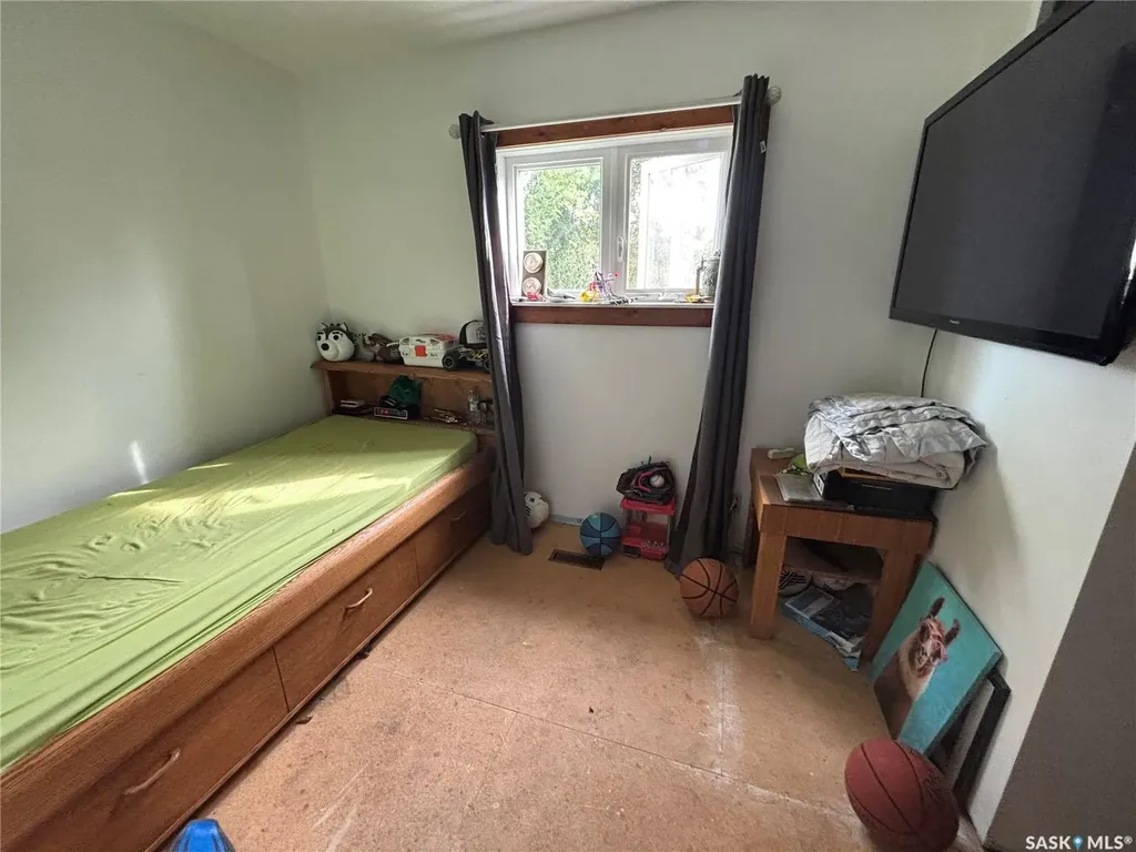 202 Dixon Avenue Kinistino SK S0J 1H0