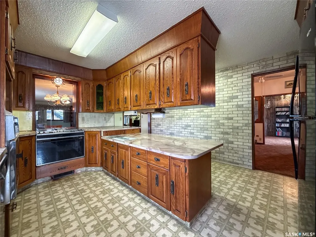 107 Centre Street Kincaid SK S0H 2J0