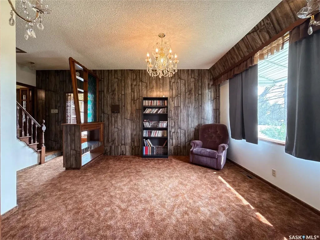 107 Centre Street Kincaid SK S0H 2J0