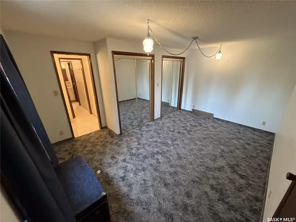 107 Centre Street Kincaid SK S0H 2J0