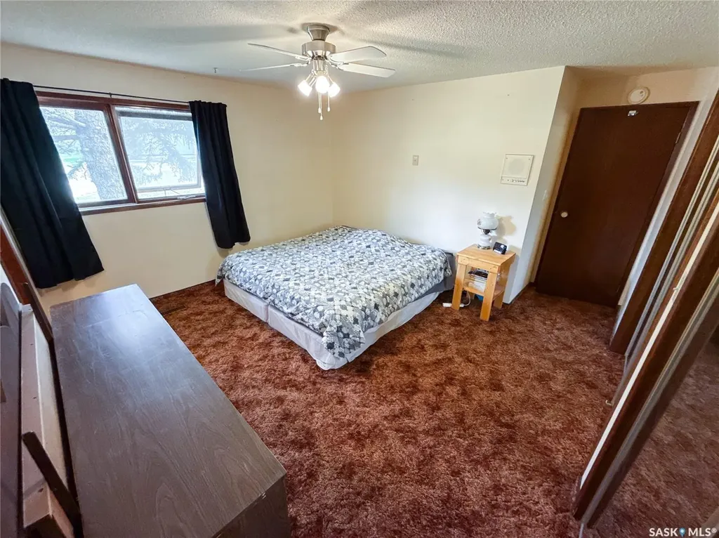 107 Centre Street Kincaid SK S0H 2J0