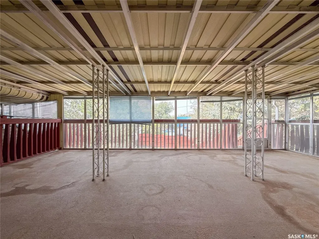 107 Centre Street Kincaid SK S0H 2J0