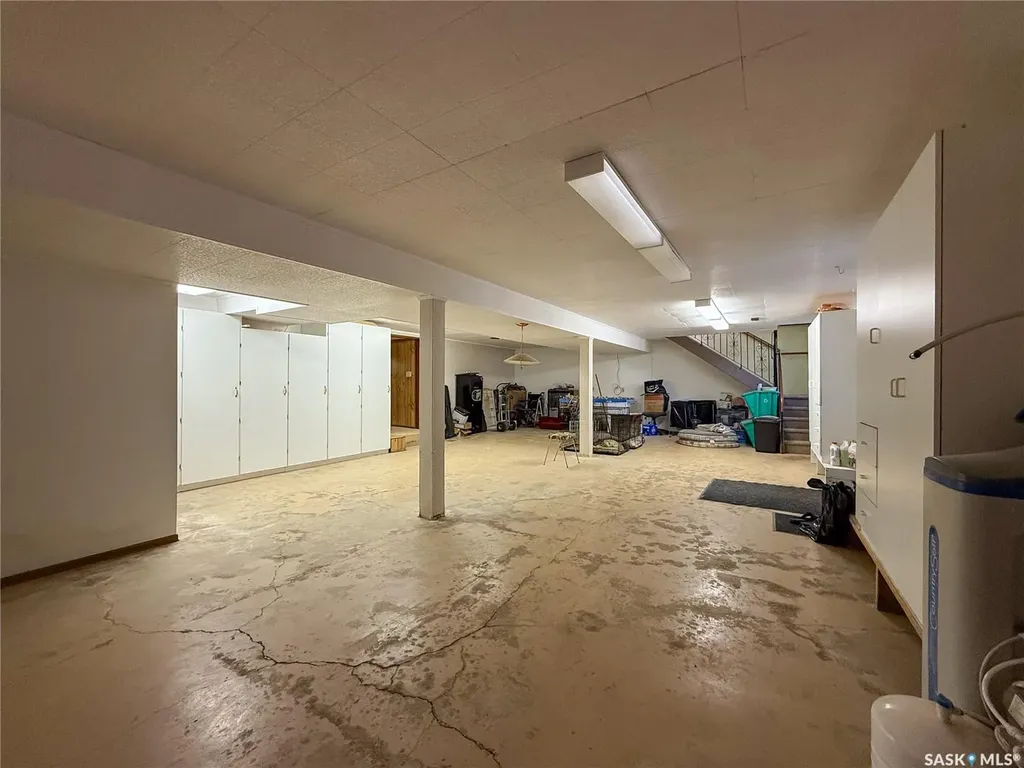 107 Centre Street Kincaid SK S0H 2J0