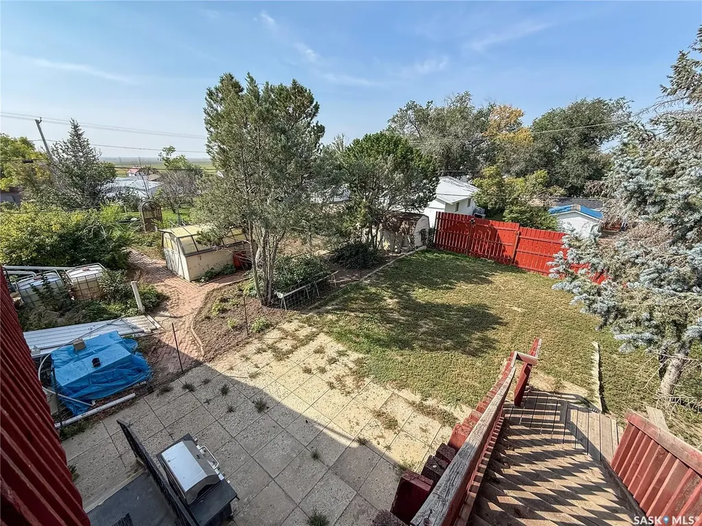 107 Centre Street Kincaid SK S0H 2J0