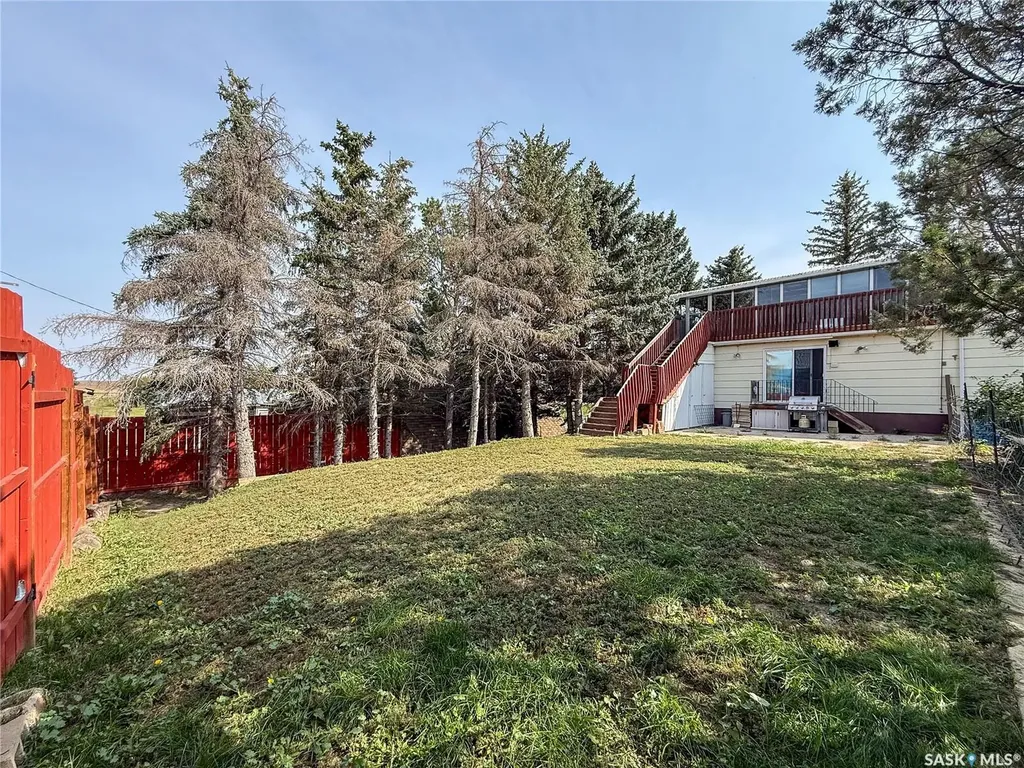 107 Centre Street Kincaid SK S0H 2J0