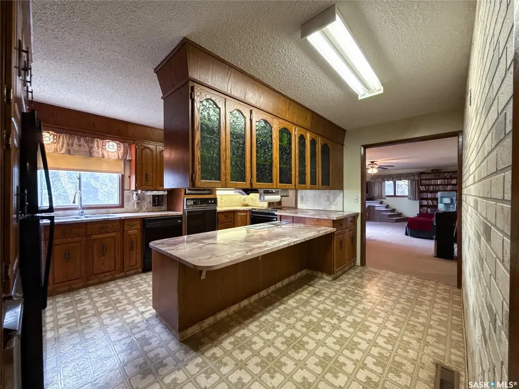 107 Centre Street Kincaid SK S0H 2J0