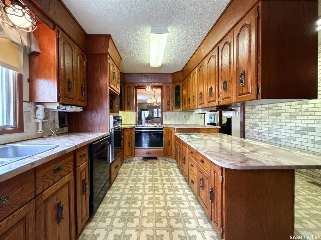 107 Centre Street Kincaid SK S0H 2J0