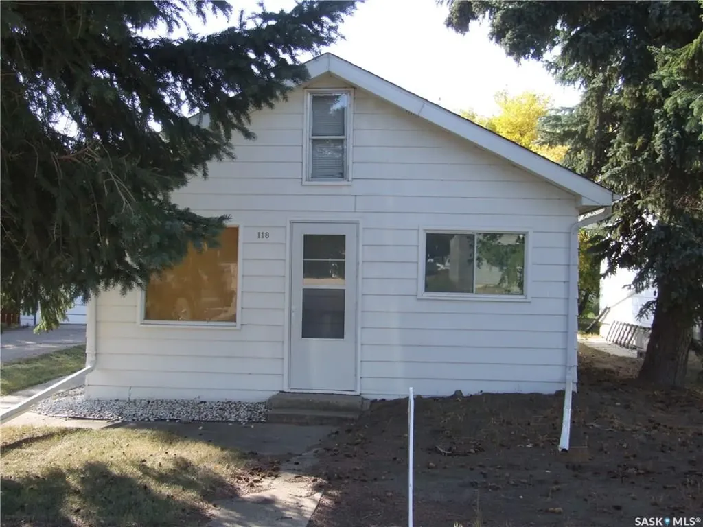 118 2nd Street W Leader SK S0N 1H0