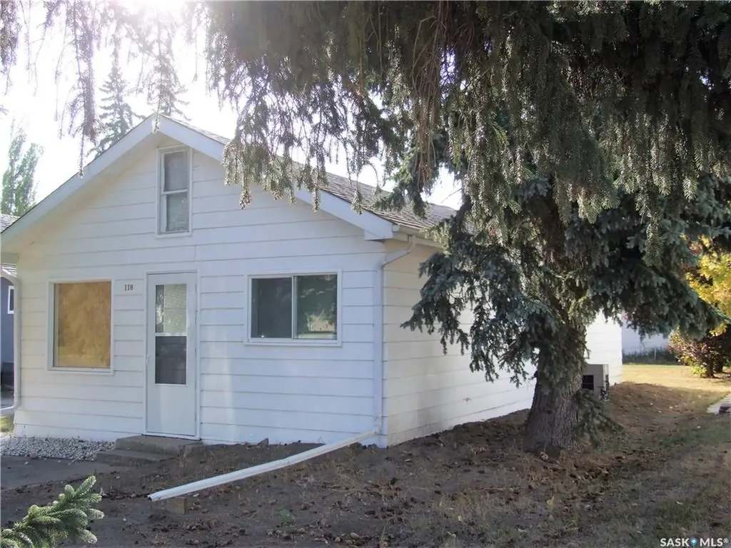 118 2nd Street W Leader SK S0N 1H0