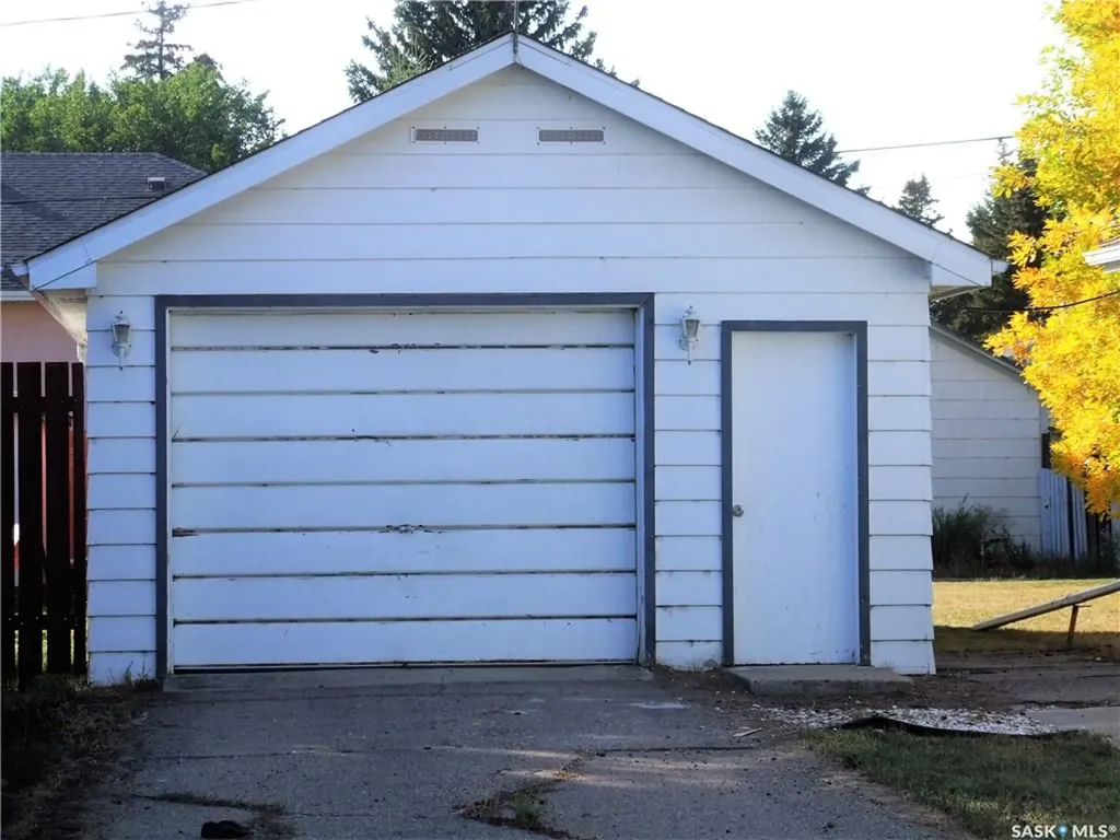 118 2nd Street W Leader SK S0N 1H0