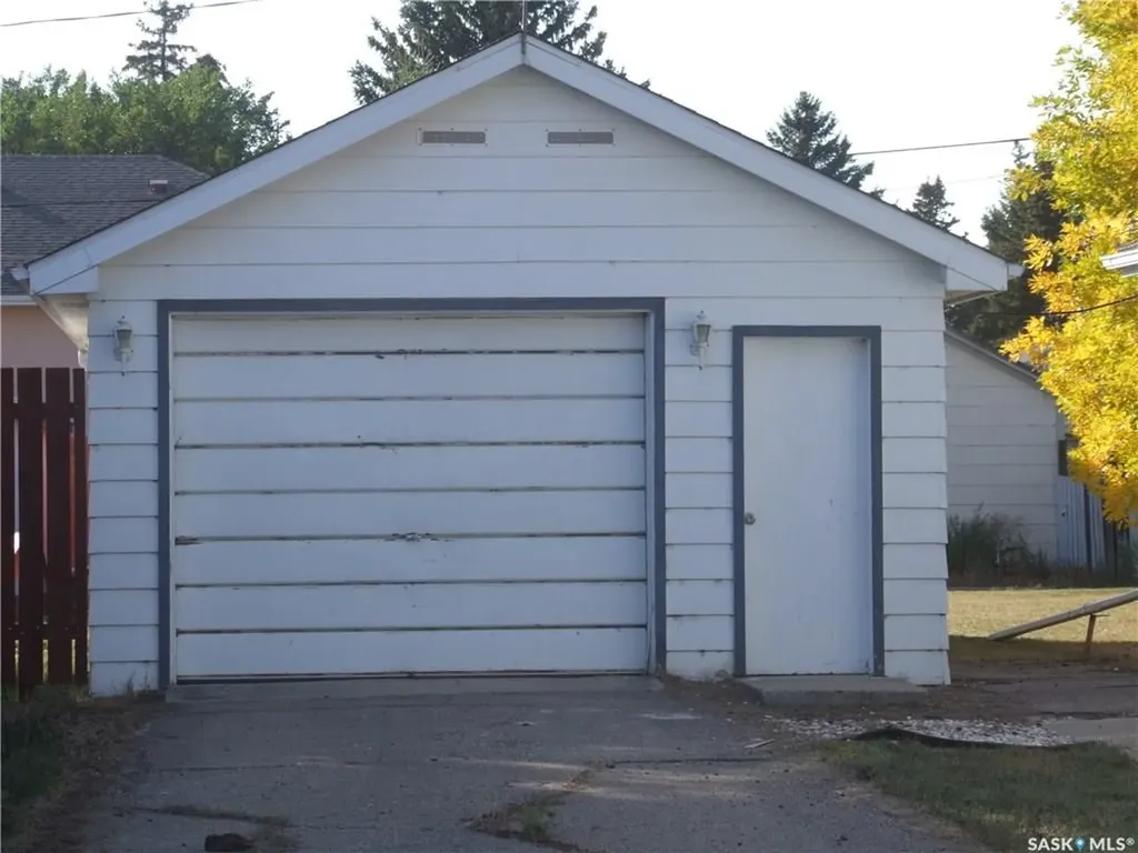 118 2nd Street W Leader SK S0N 1H0