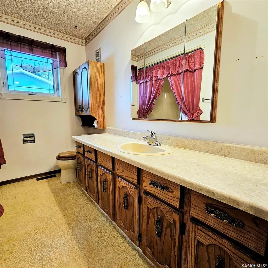 219 Carl Avenue E Langenburg SK S0A 2A0