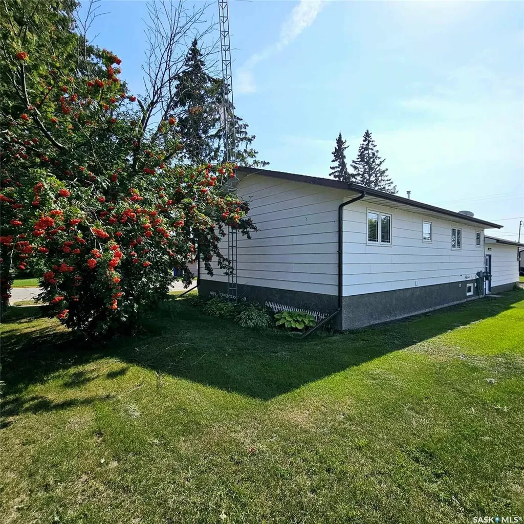 219 Carl Avenue E Langenburg SK S0A 2A0