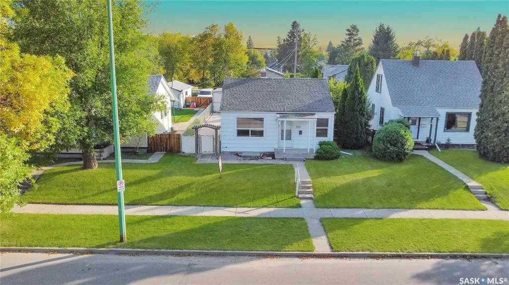 755 4th Street E Prince Albert SK S6V 0K4