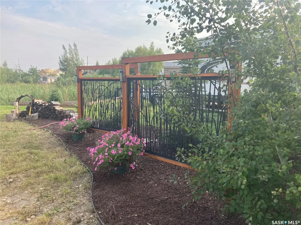 307 Travis Avenue Fishing Lake SK S0A 4J0