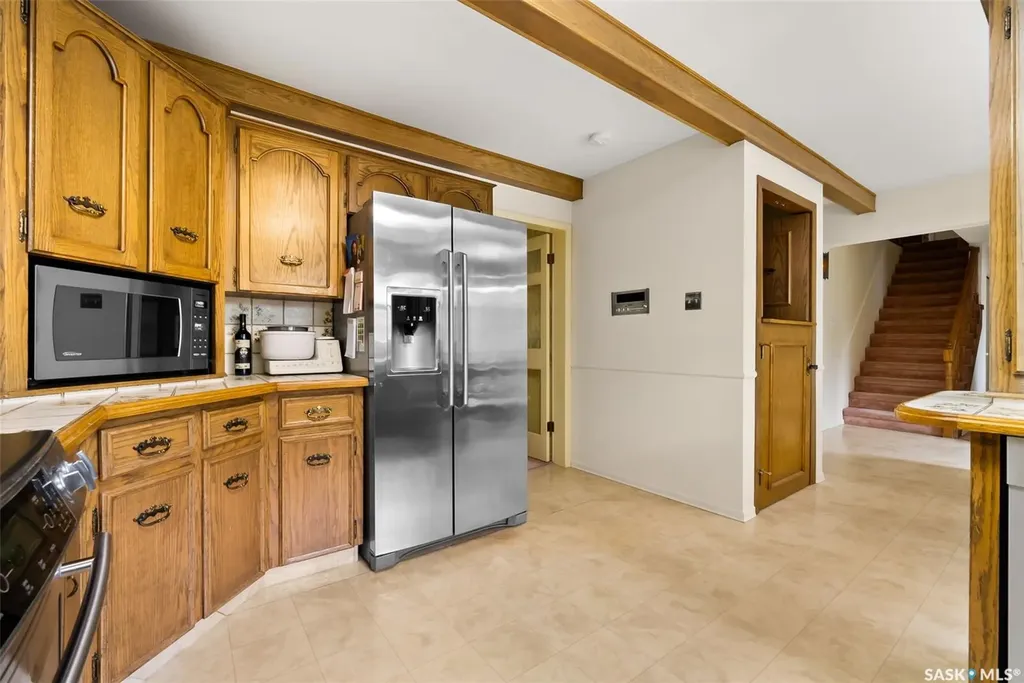 70 Lowry Place Regina SK S4S 6C7
