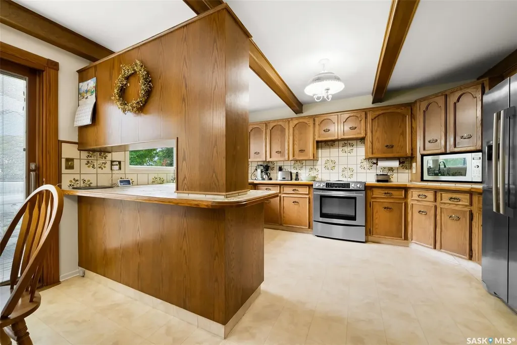 70 Lowry Place Regina SK S4S 6C7