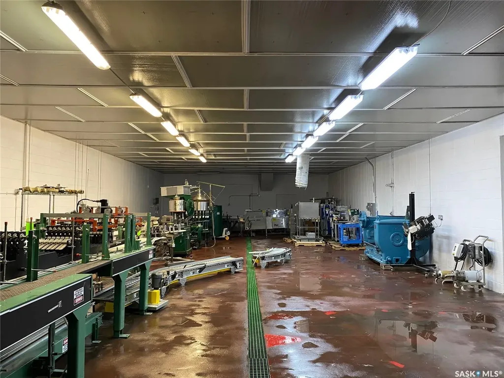 675 Cheadle Street W Swift Current SK S9H 0C1