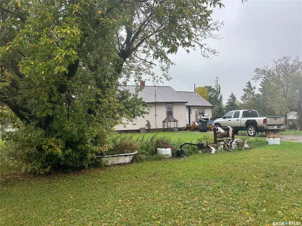 301 6th Street Alameda SK S0C 0A0