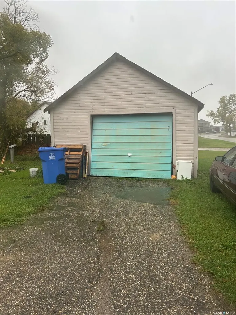 301 6th Street Alameda SK S0C 0A0