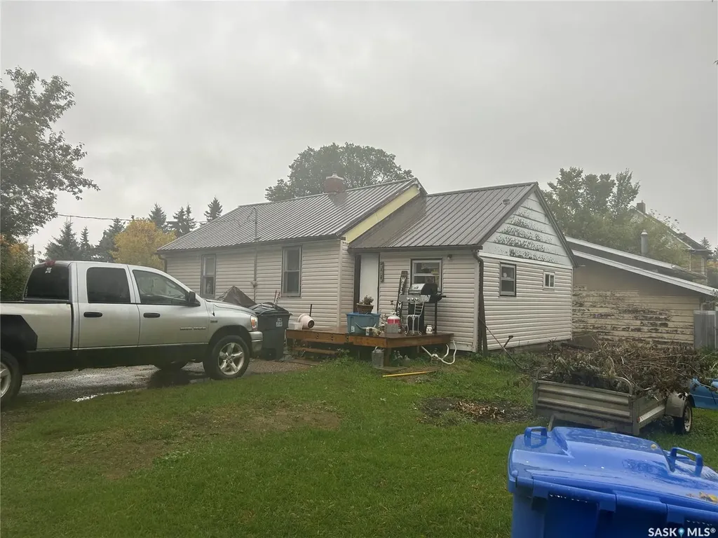 301 6th Street Alameda SK S0C 0A0