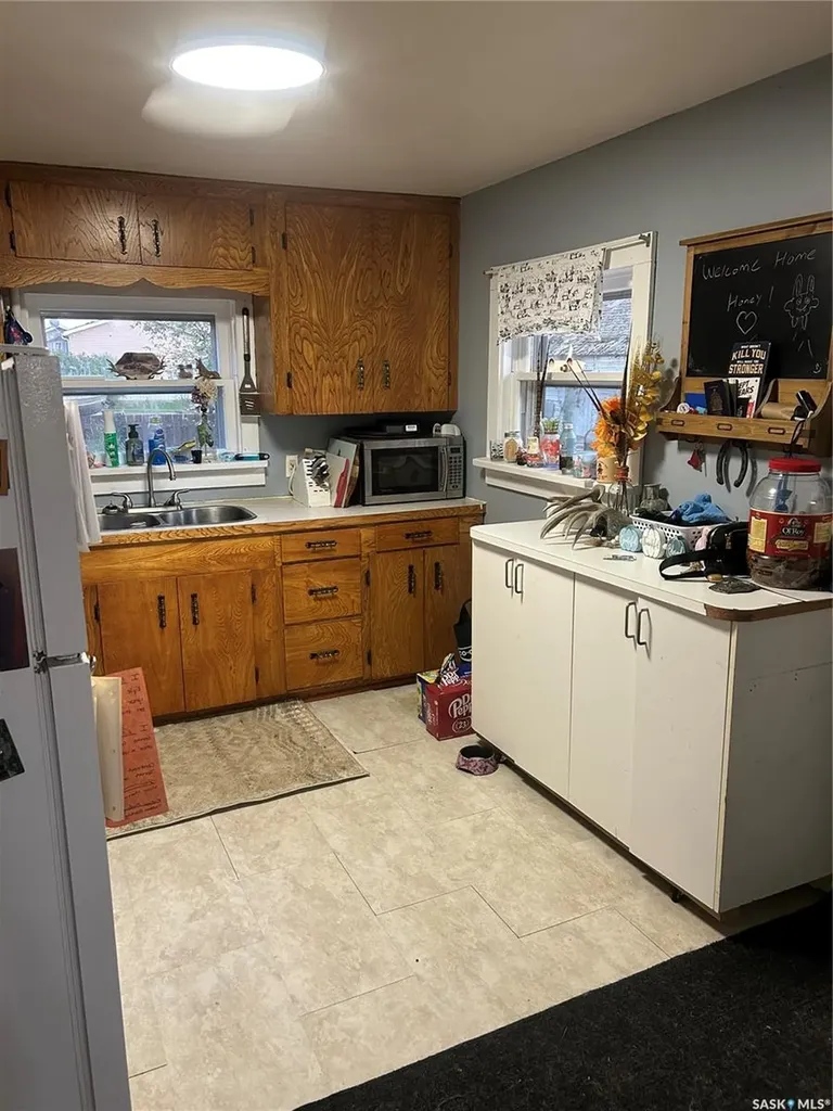 301 6th Street Alameda SK S0C 0A0