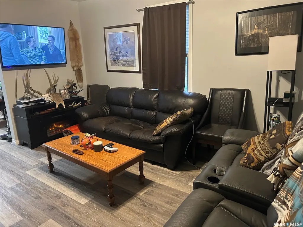 301 6th Street Alameda SK S0C 0A0