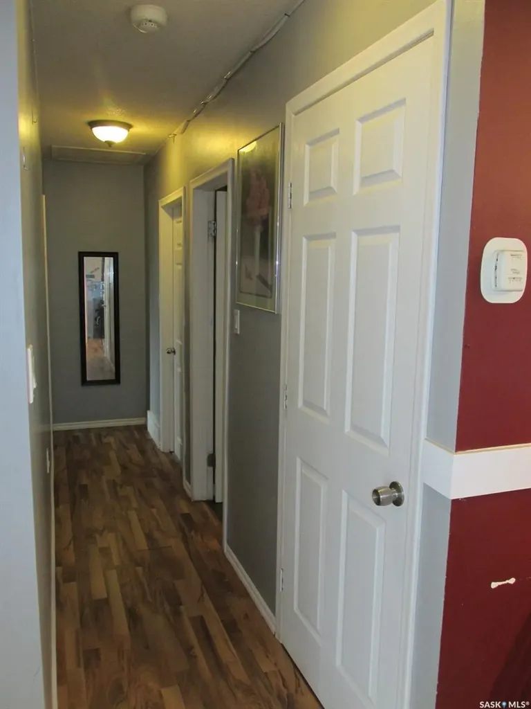 617 8th Avenue W Nipawin SK S0E 1E0