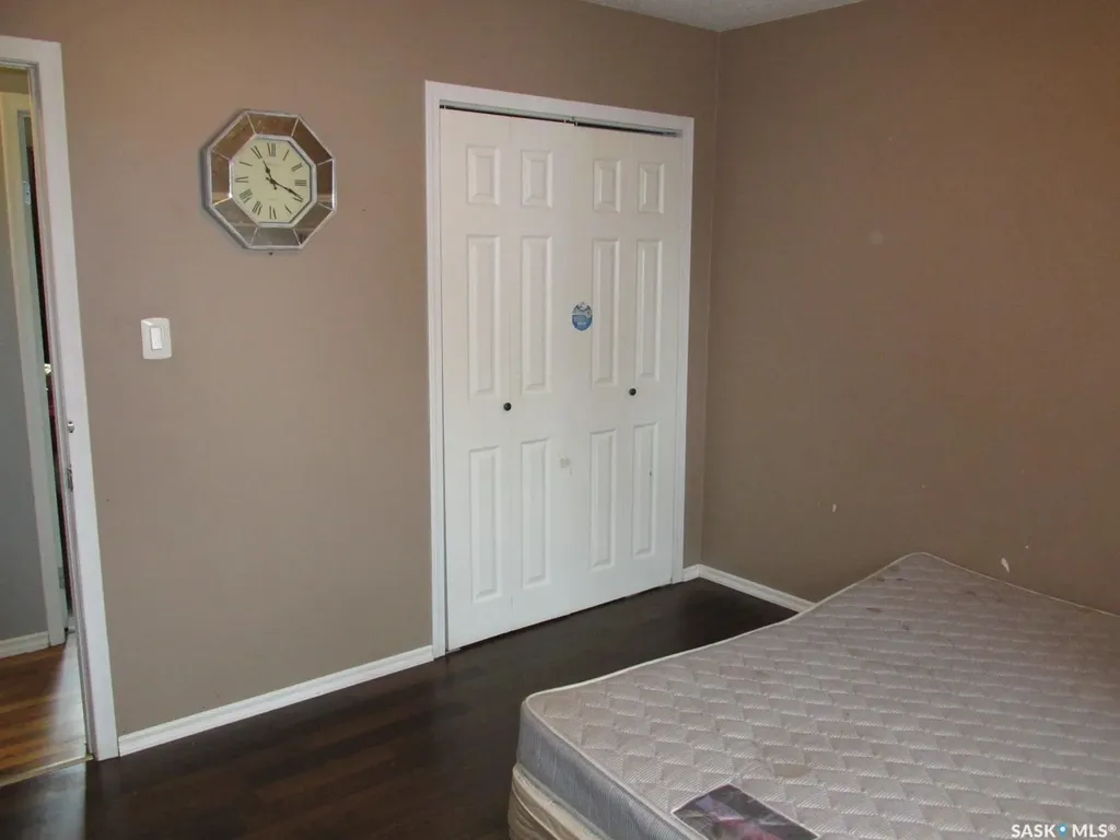 617 8th Avenue W Nipawin SK S0E 1E0