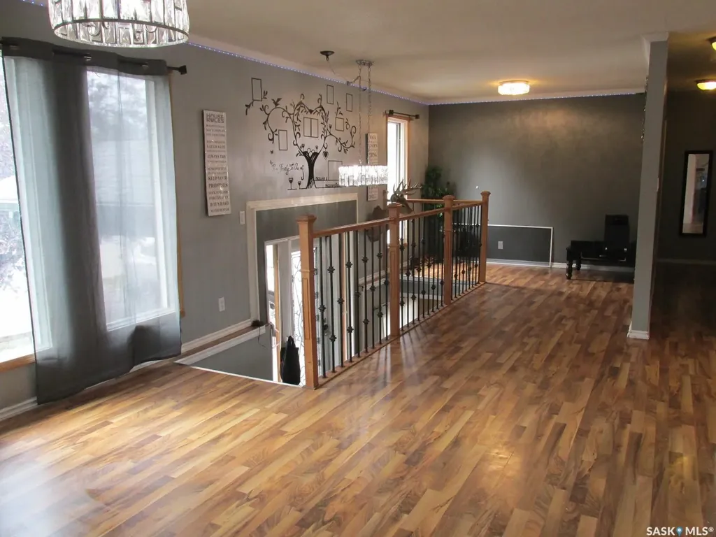 617 8th Avenue W Nipawin SK S0E 1E0