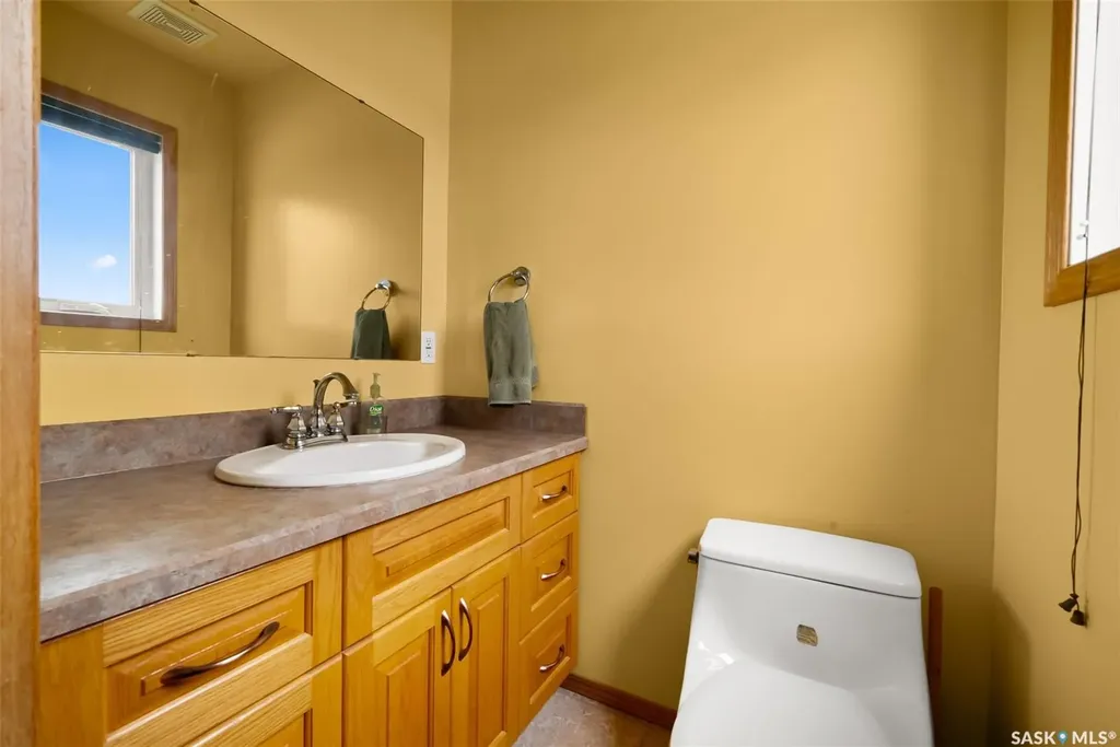 30 Larocque Estates Katepwa Beach SK S0G 1S0