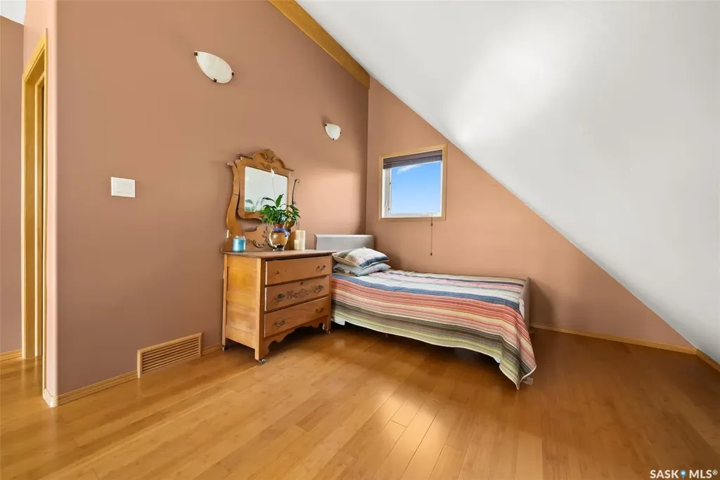 30 Larocque Estates Katepwa Beach SK S0G 1S0