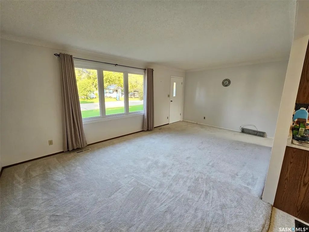 311 6th Street W Carlyle SK S0C 0R0