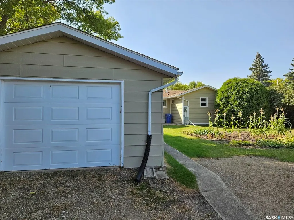 311 6th Street W Carlyle SK S0C 0R0