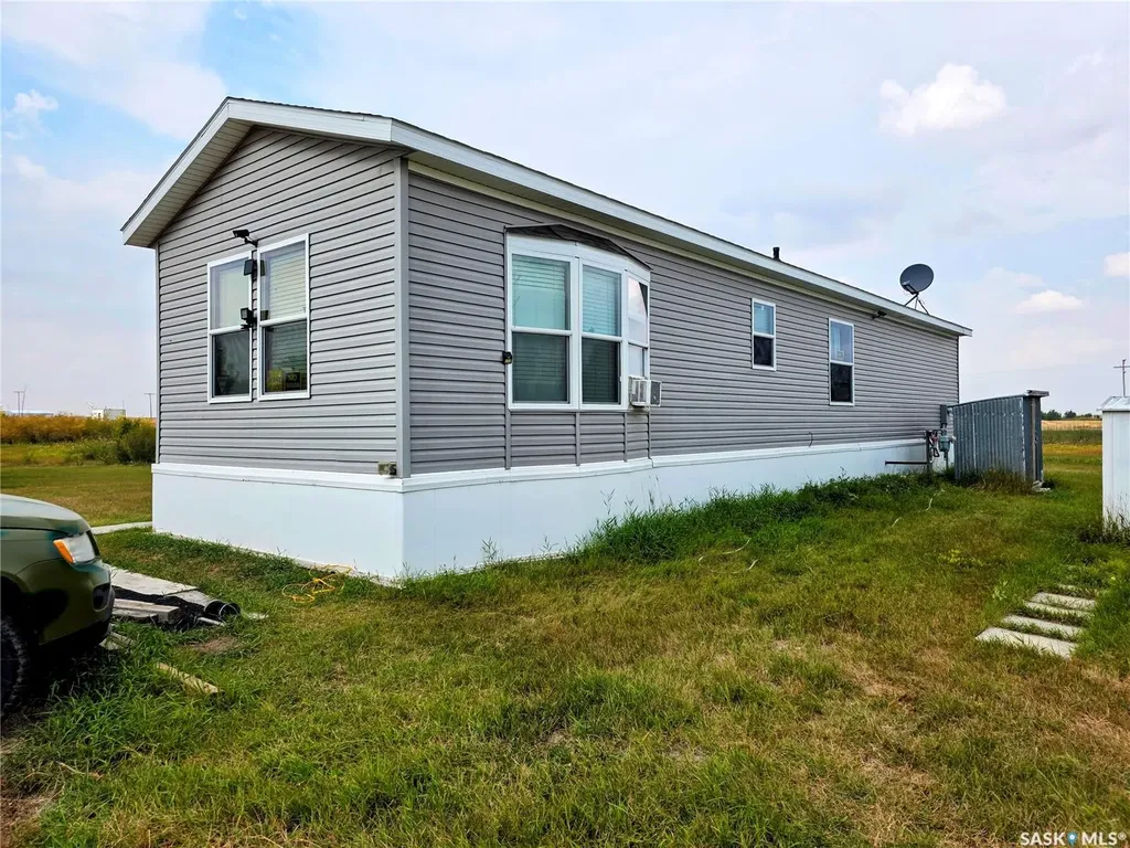 102 Herbert Street Hawarden SK S0H 1Y0