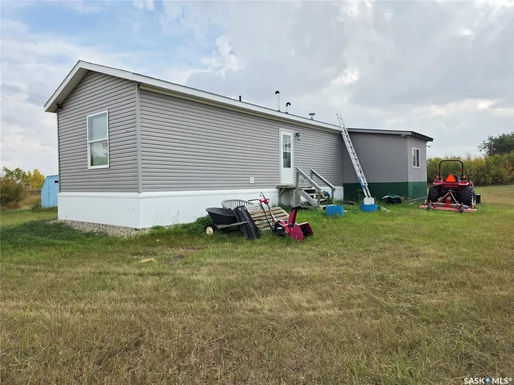 102 Herbert Street Hawarden SK S0H 1Y0