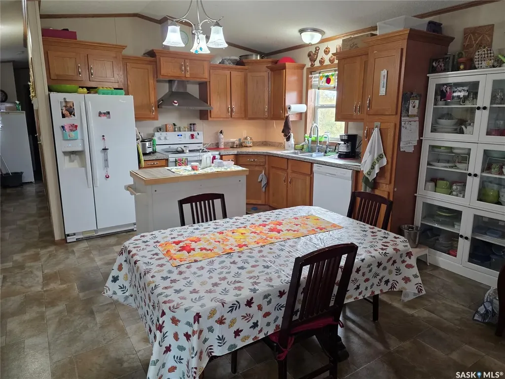 102 Herbert Street Hawarden SK S0H 1Y0