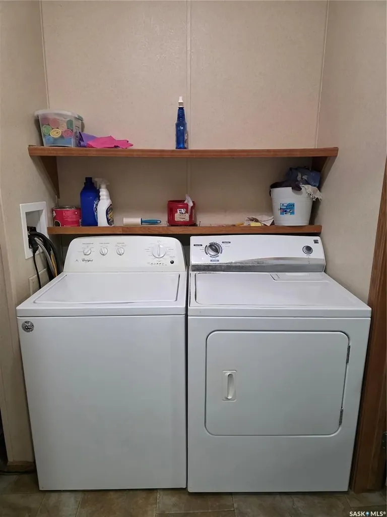 102 Herbert Street Hawarden SK S0H 1Y0