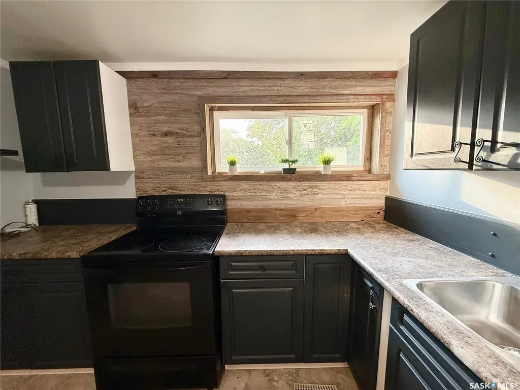 536 6th Street Humboldt SK S0K 2A0