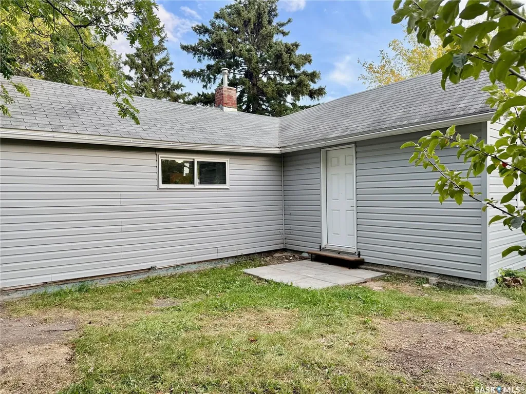 536 6th Street Humboldt SK S0K 2A0