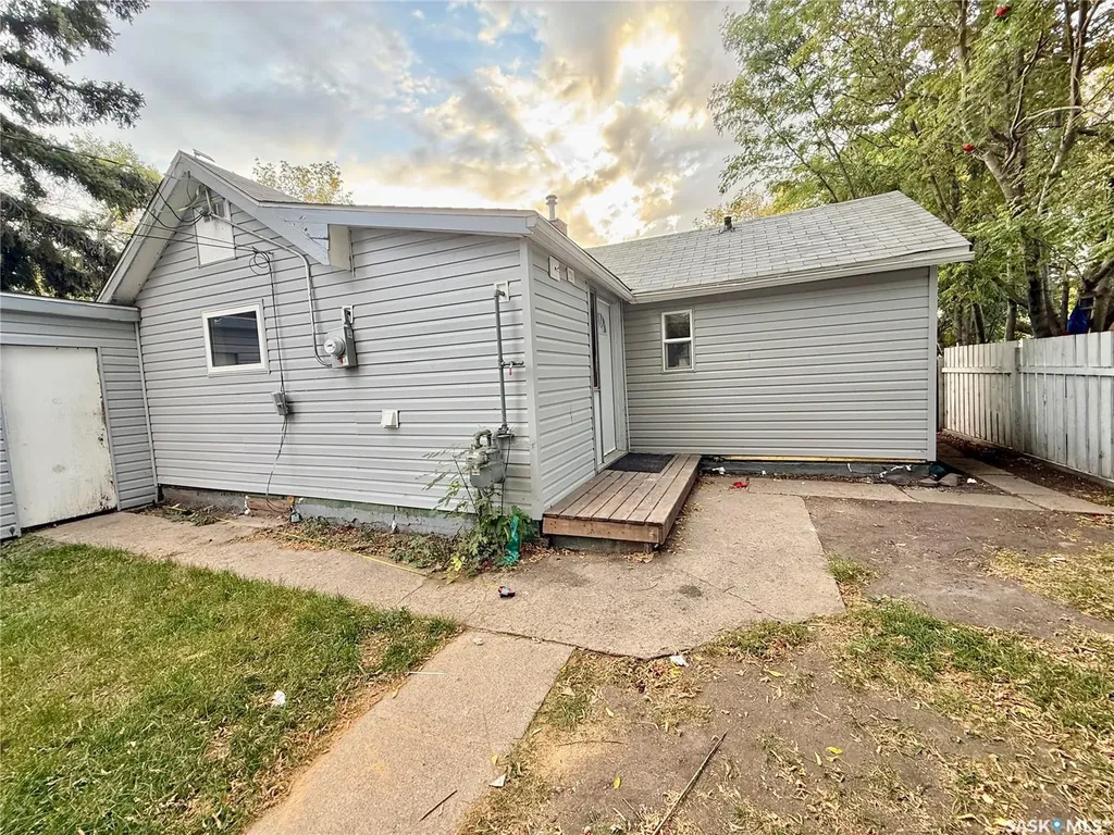 536 6th Street Humboldt SK S0K 2A0