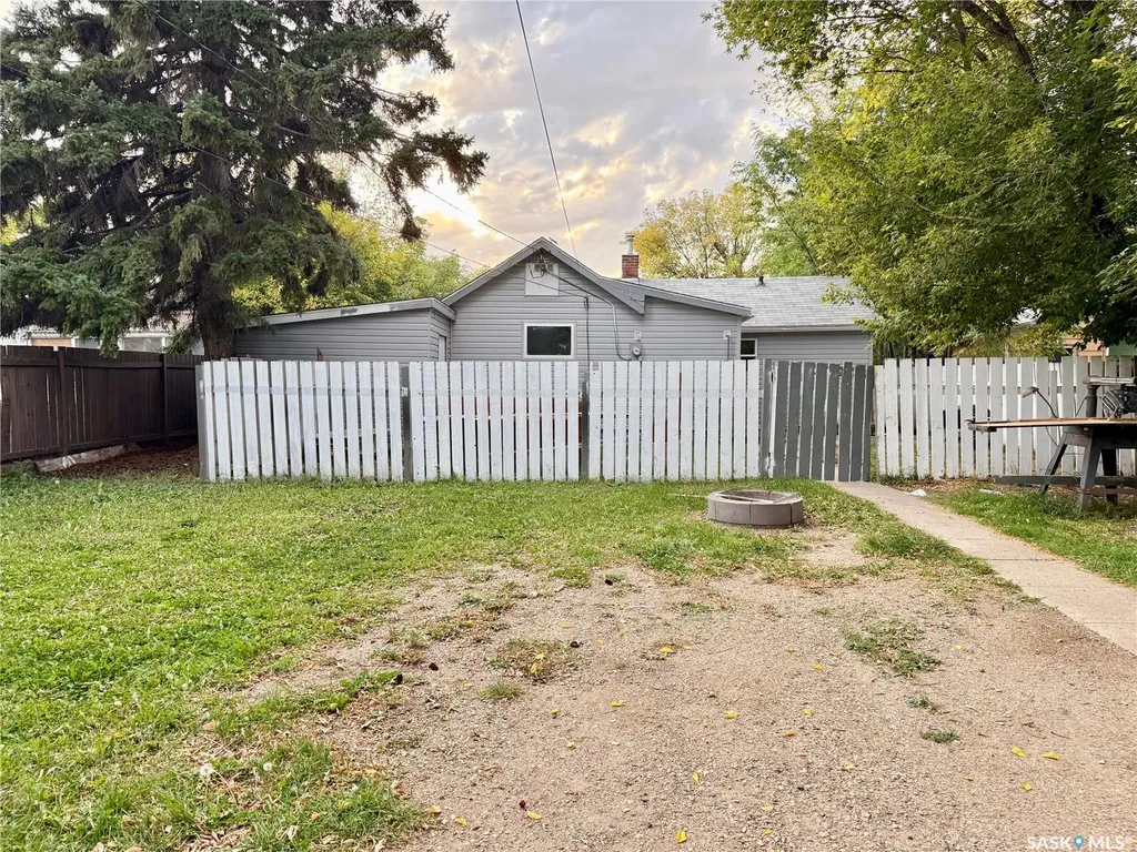 536 6th Street Humboldt SK S0K 2A0