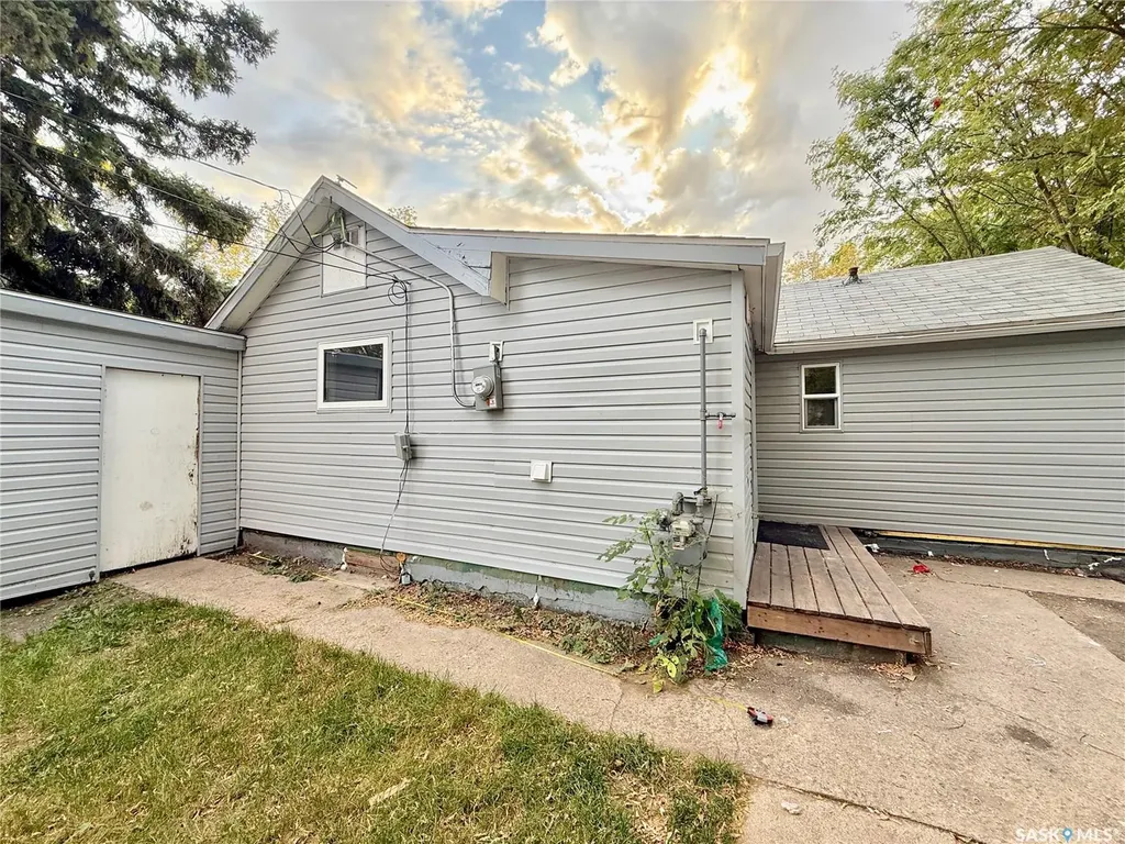 536 6th Street Humboldt SK S0K 2A0