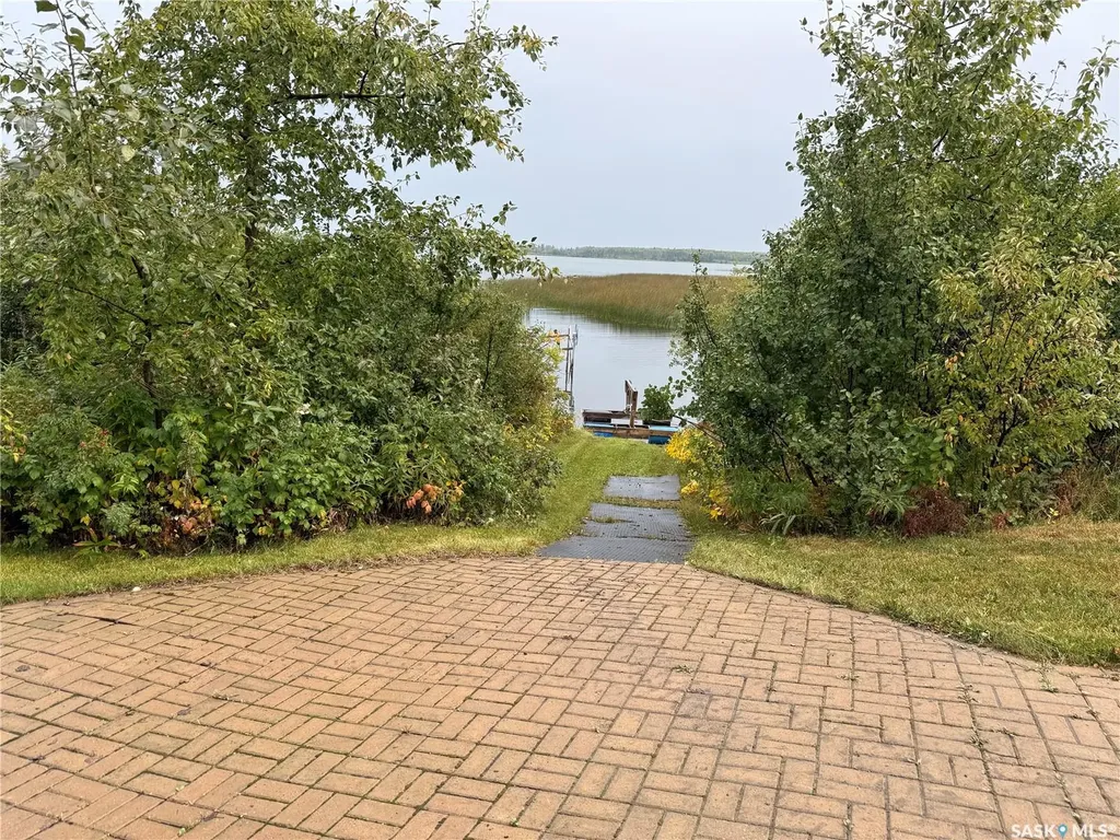 319 Ravine Road Big Shell SK S0J 2G0