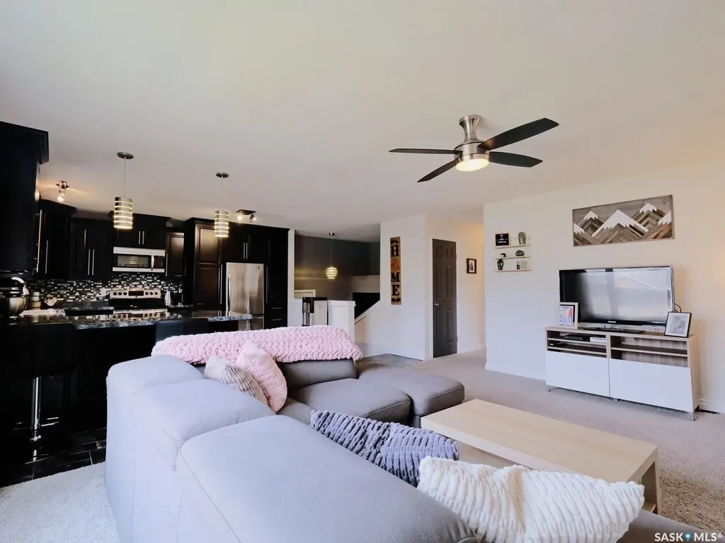 106 8th Avenue W Biggar SK S0K 0M0