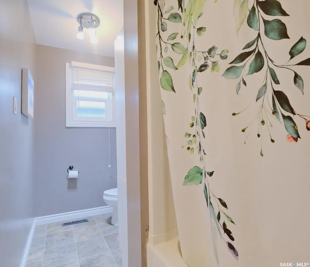 106 8th Avenue W Biggar SK S0K 0M0