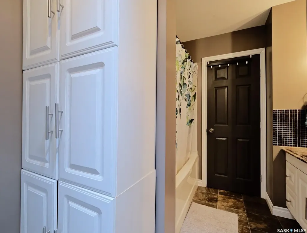 106 8th Avenue W Biggar SK S0K 0M0