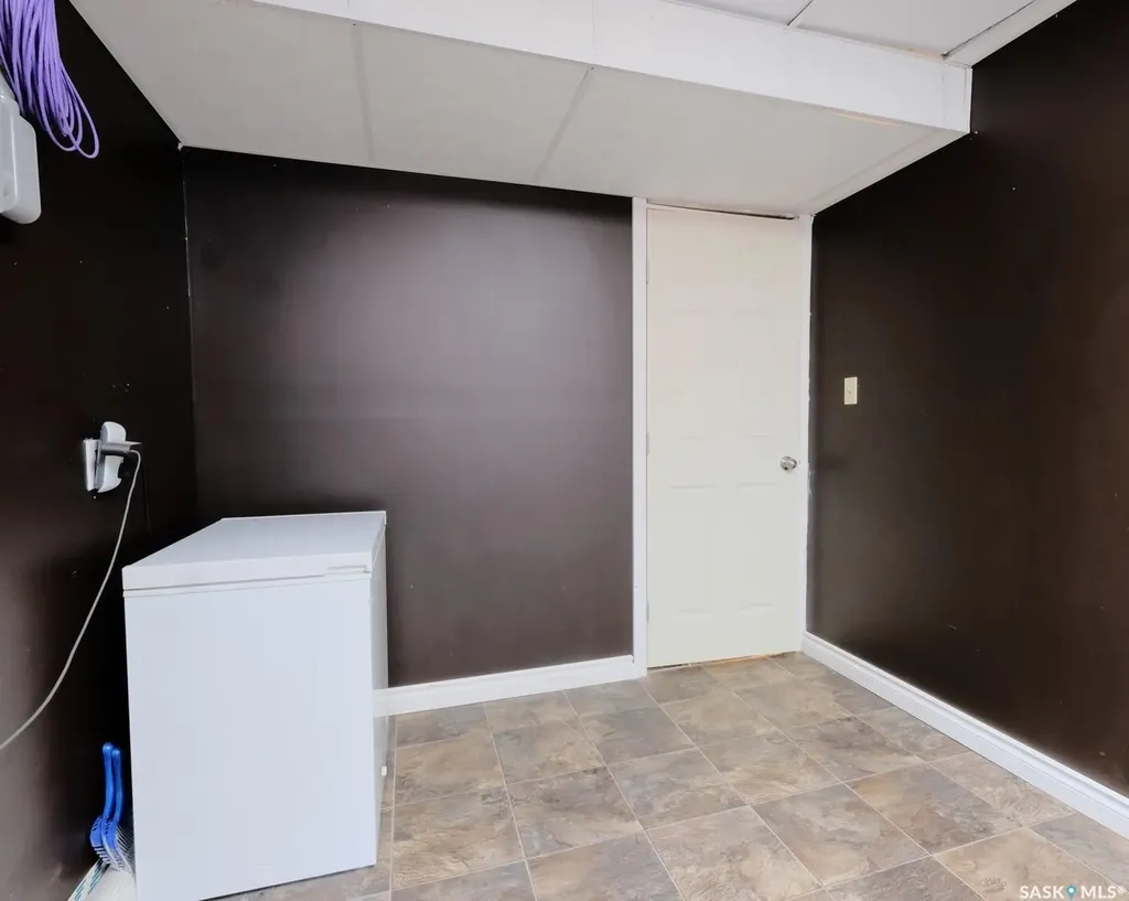 106 8th Avenue W Biggar SK S0K 0M0