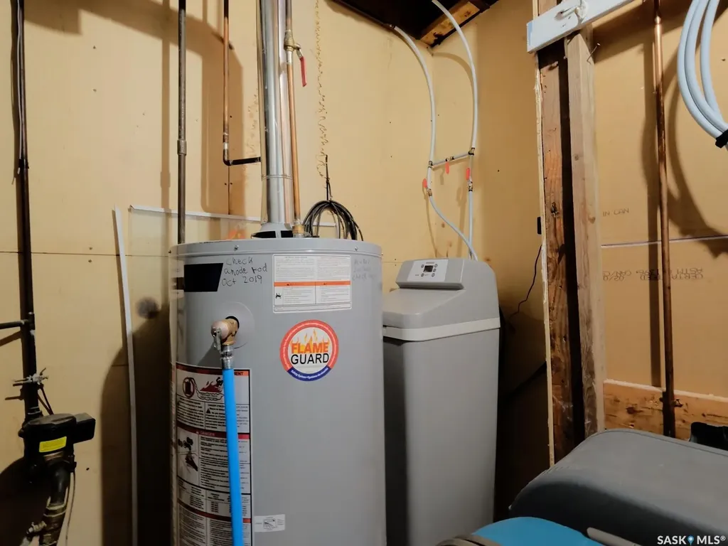 106 8th Avenue W Biggar SK S0K 0M0